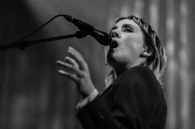  Cate Le Bon at TivoliVredenburg by Erik Luyten